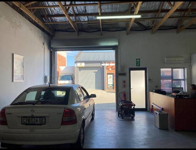 BUSINESS PROPERTY TO RENT IN FAIRVIEW